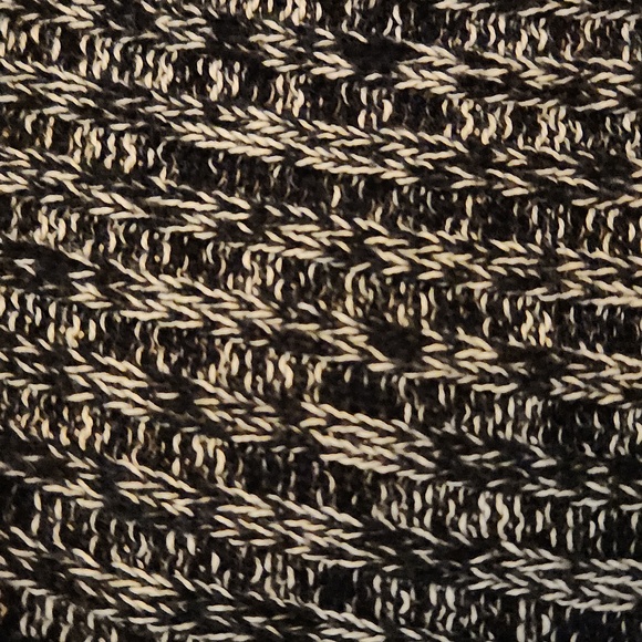 Derek heart sweater size small - Picture 5 of 9